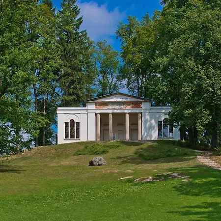 Folwark I Park בית אירוח