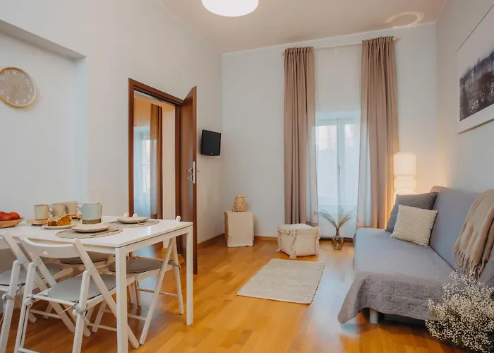 Folwark I Park ホームステイ *